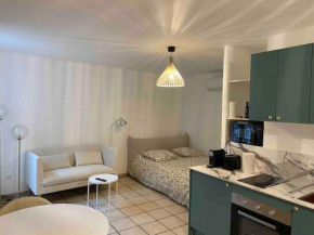 Studio climatisé neuf centre-ville